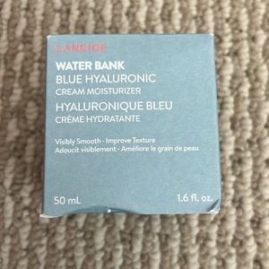 LANEIGE
Water Bank Blue Hyaluronic Cream Moisturizer